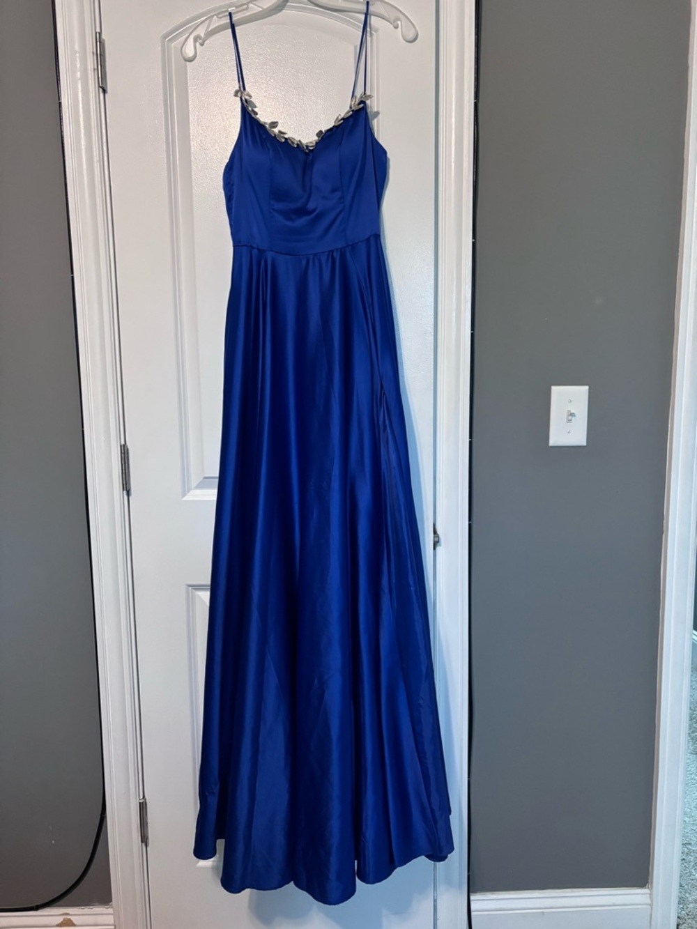 B Darlin Royal Blue Satin Maxi Dress Slit Spaghetti Strap Formal pockets Size 4 - Picture 3 of 13